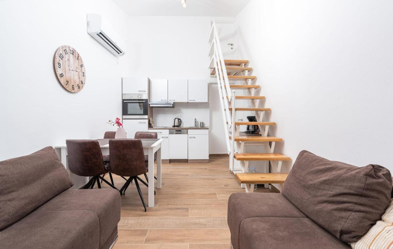 Apartment Lux - Sea View, Near The Beach And Center Apartman Porec